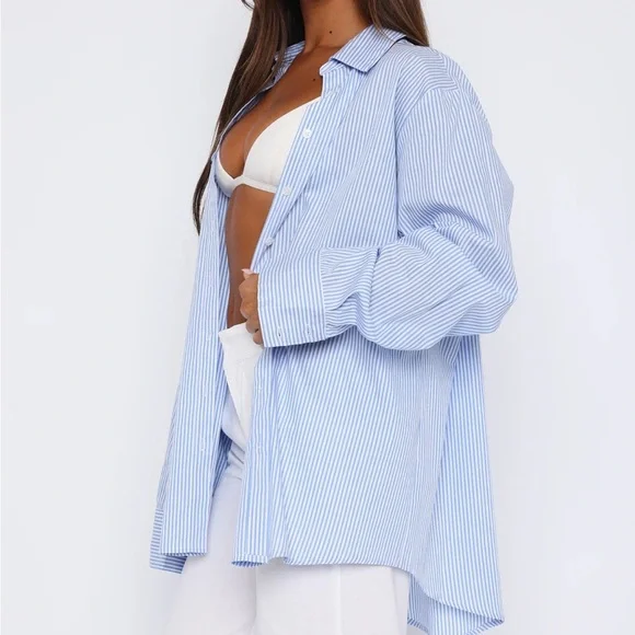 White Fox Boutique Always About Us Striped Button Up Shirt Light Blue Size S/M - Picture 10 of 15